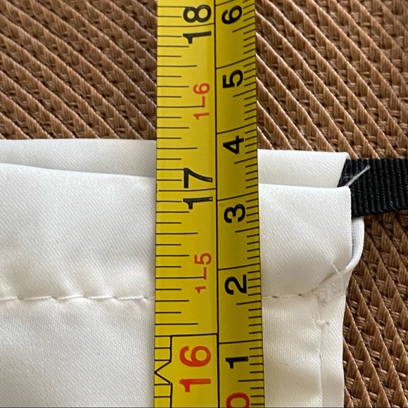 Authentic GUCCI empty green box and dust bags - Picture 10 of 11